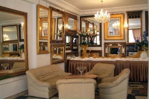 My Warsaw Residence - Czarny Kot Bagian luar foto